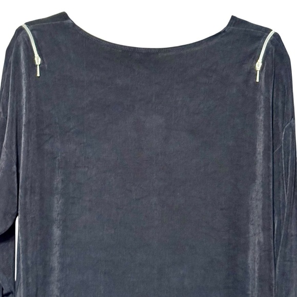 Chicos Travelers Very Dark Blue Black Zip Shoulder Slinky Stretchy Blouse - Picture 5 of 12
